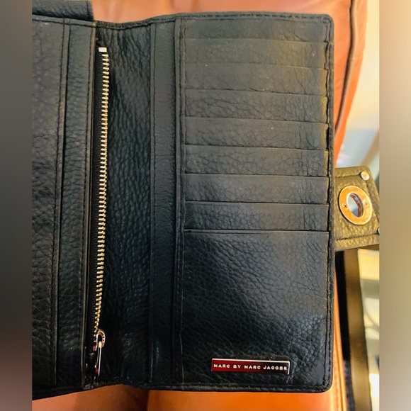 Marc By Marc Jacobs Vintage Black Soft Leather Wallet. - Picture 4 of 4